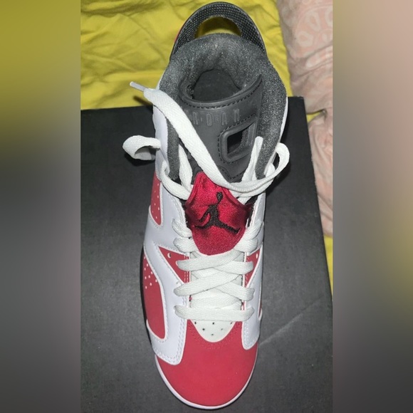 Jordan retro 6s size 6 women 4 men - Picture 3 of 4